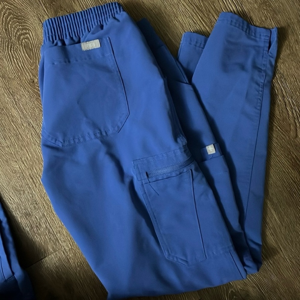 Figs Blue Scrub Set - Picture 2 of 5
